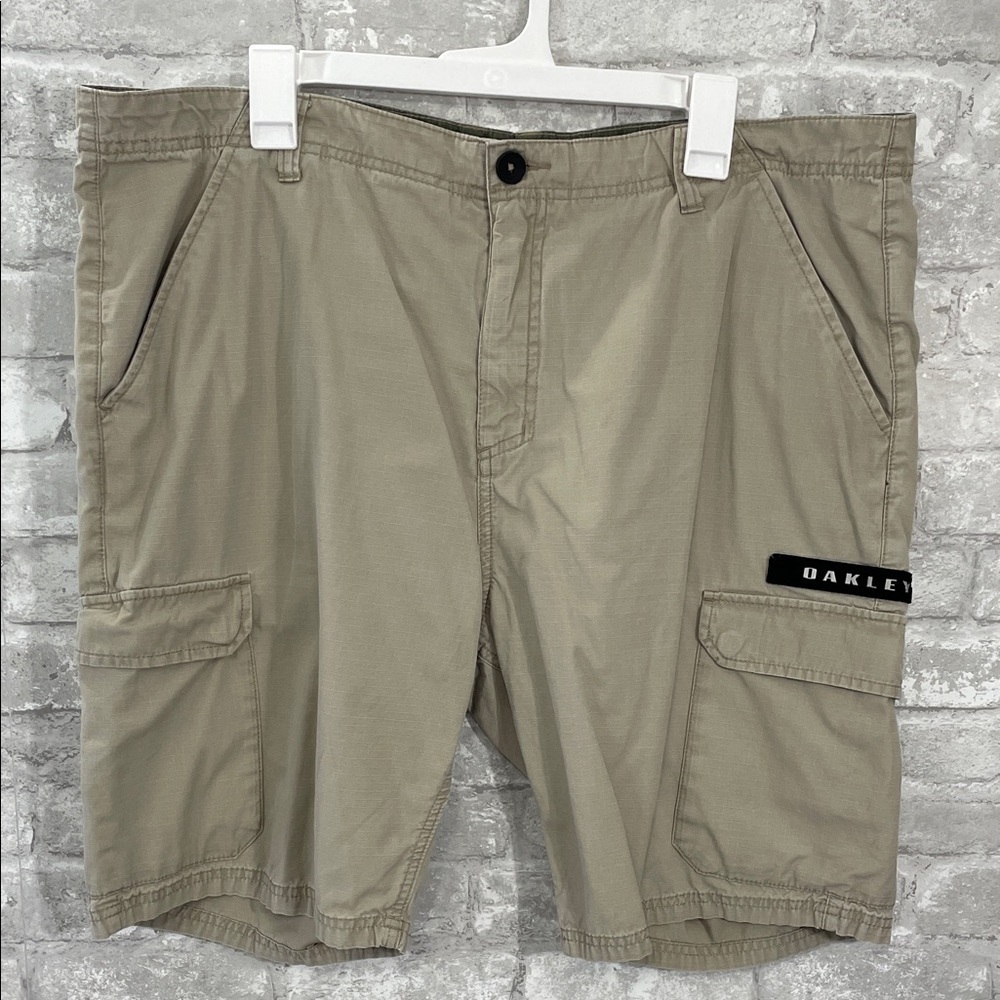Oakley Men's Khaki Cargo Shorts